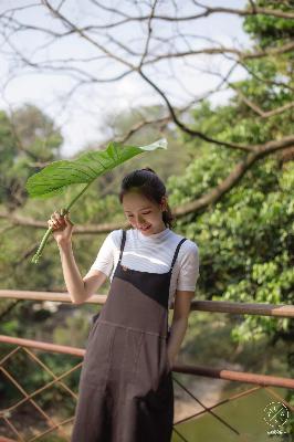 天美传媒春节回家相亲吴宜芳